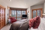 Fourth bedroom offers King 